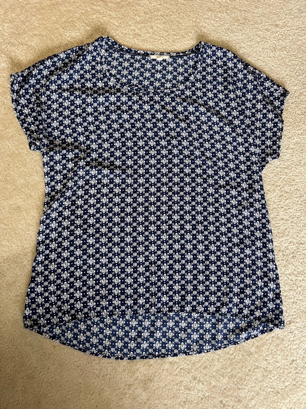 Pleione Navy and White Printed Short Sleeve Blouse size medium